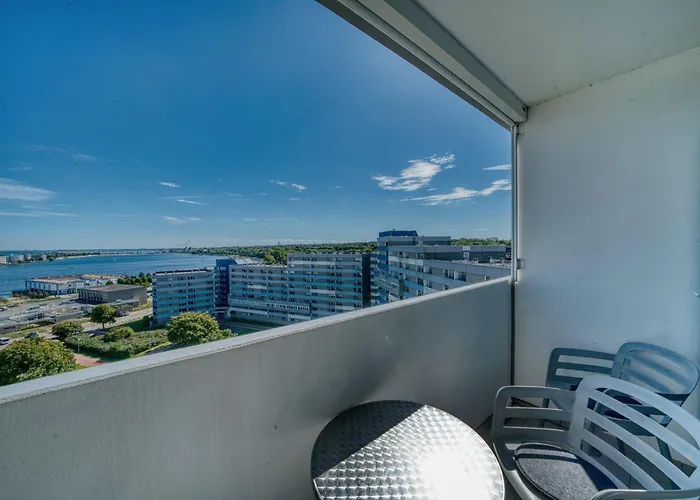 - Haus H, App 0h1110 *